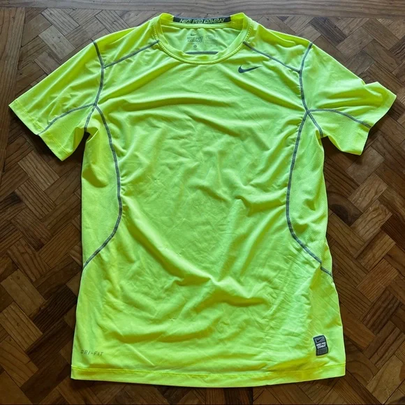 Volt green sales nike shirt mens